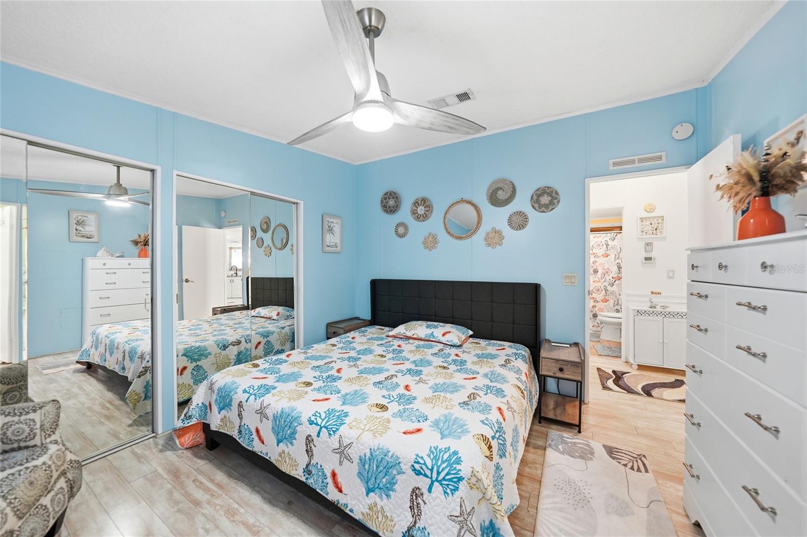 Image 16 of 60 For 701 Aqui Esta Drive 230