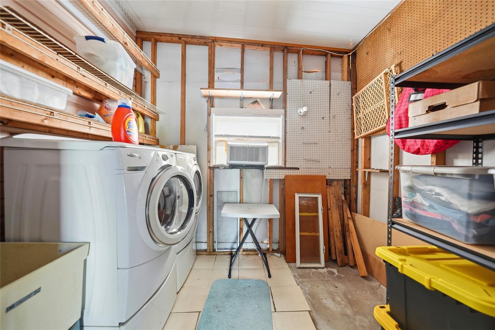 Image 27 of 60 For 701 Aqui Esta Drive 230