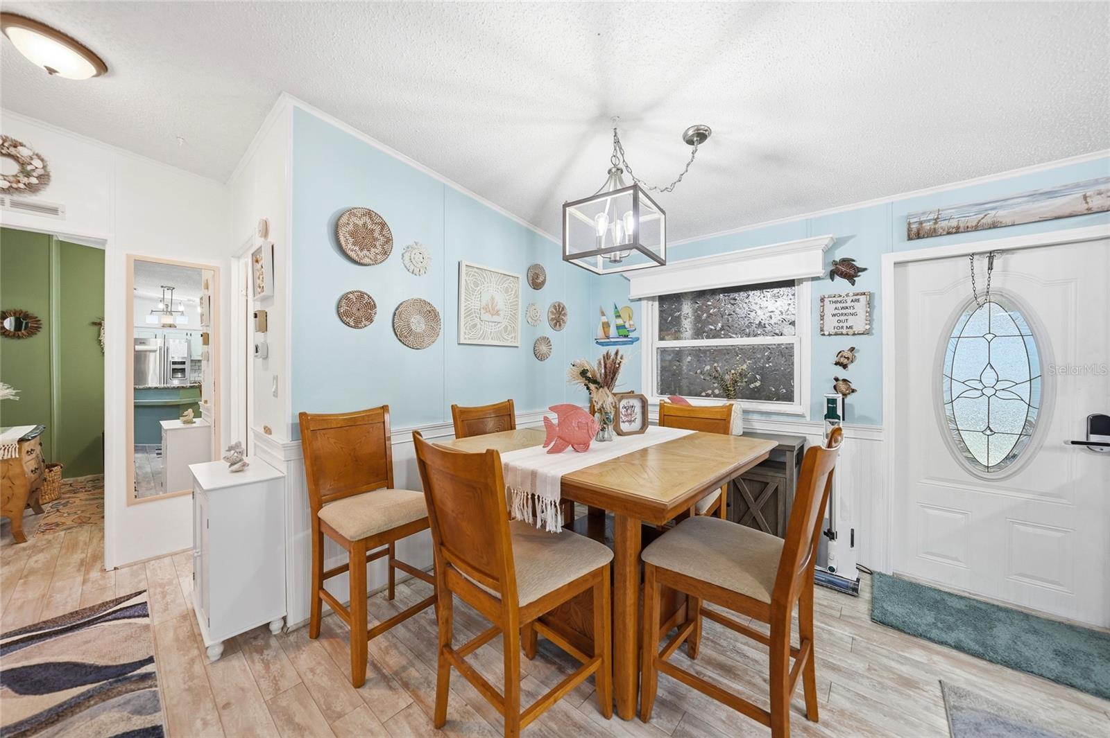 Image 8 of 60 For 701 Aqui Esta Drive 230