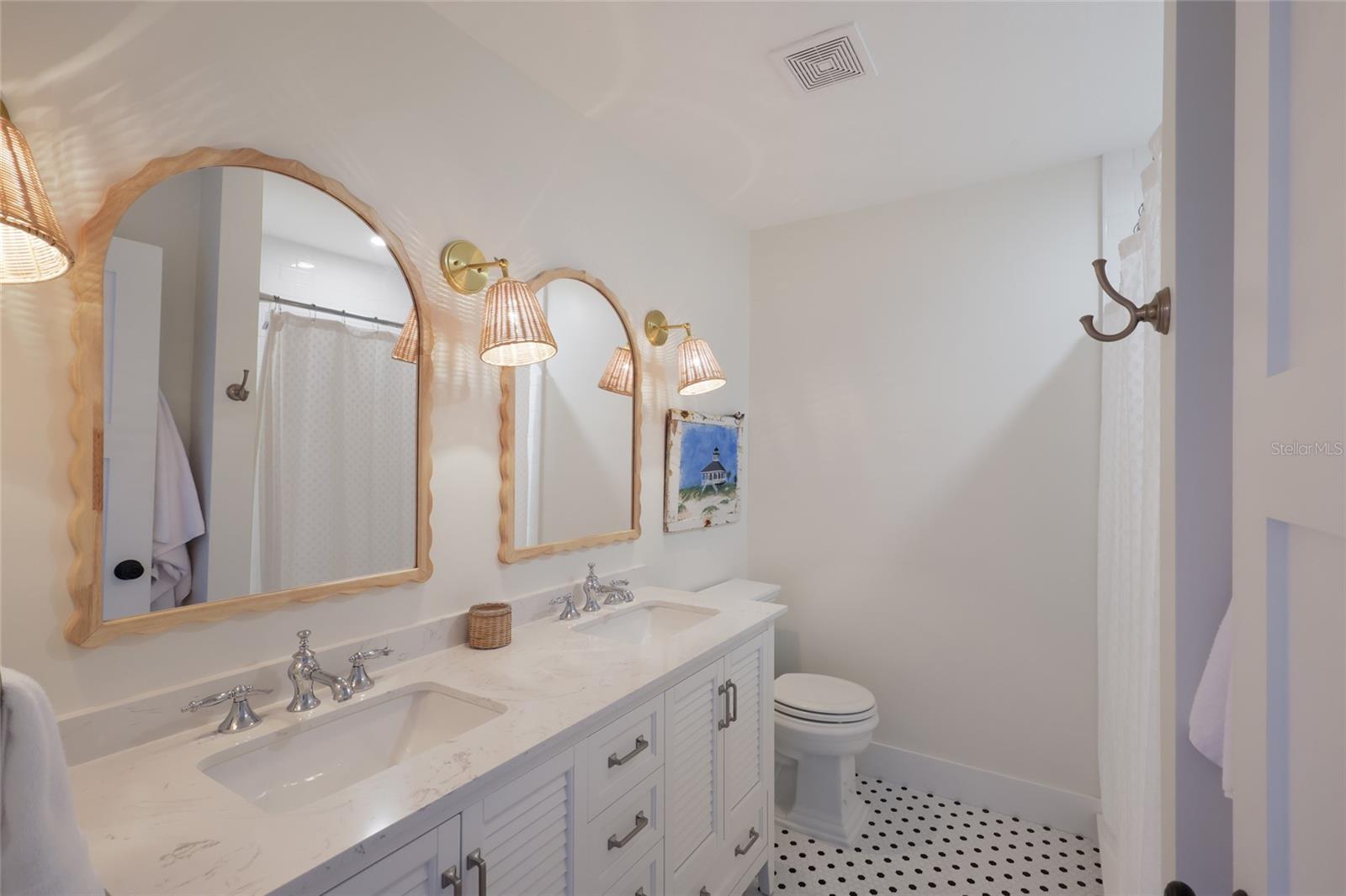 Image 25 of 40 For 420 Gulf Boulevard 9