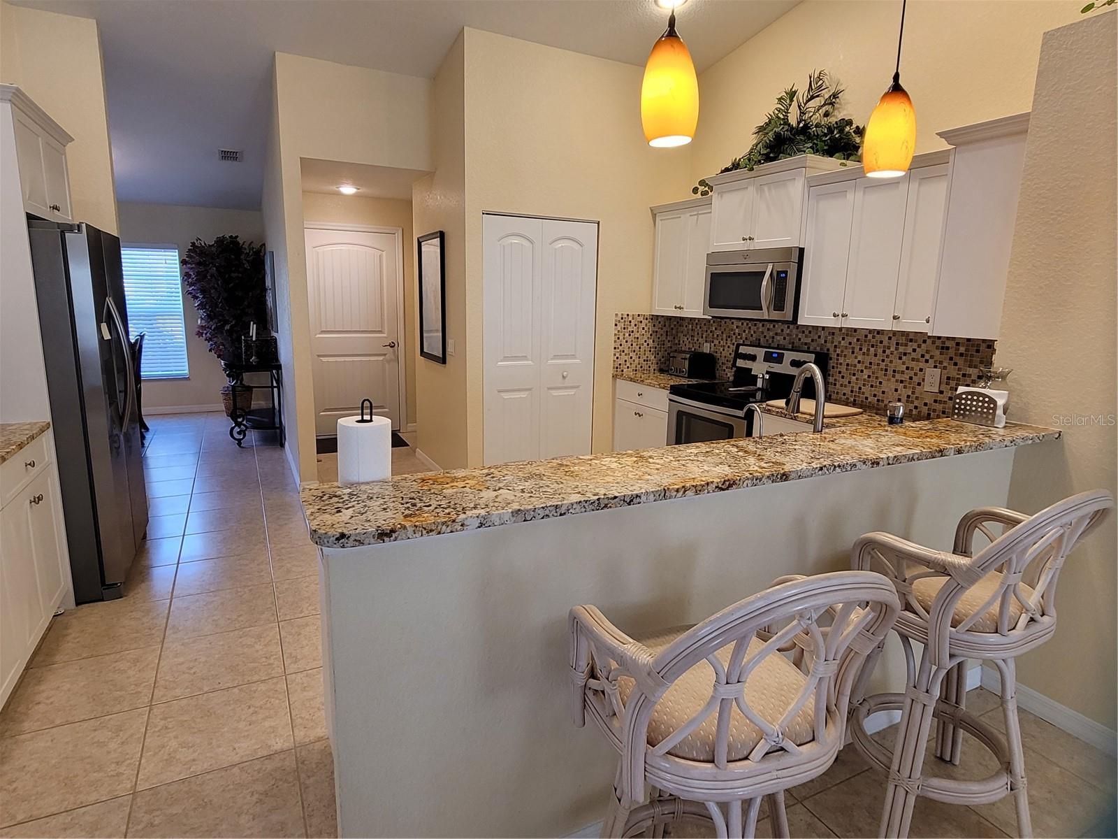 Image 11 of 39 For 9458 Modesto Circle