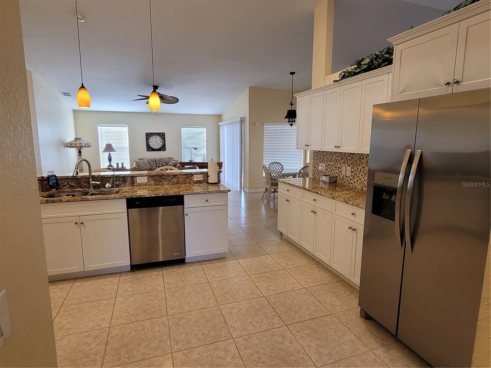 Image 13 of 39 For 9458 Modesto Circle