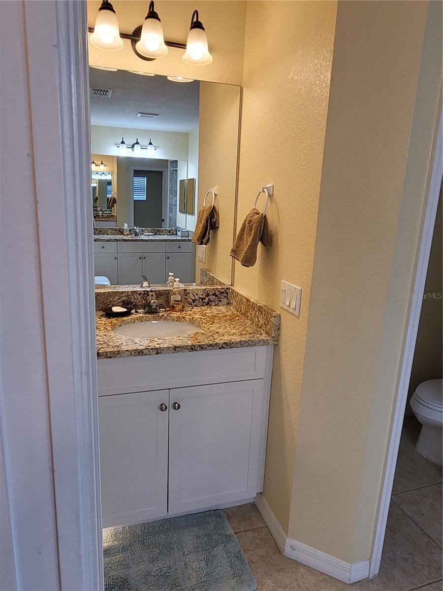 Image 22 of 39 For 9458 Modesto Circle