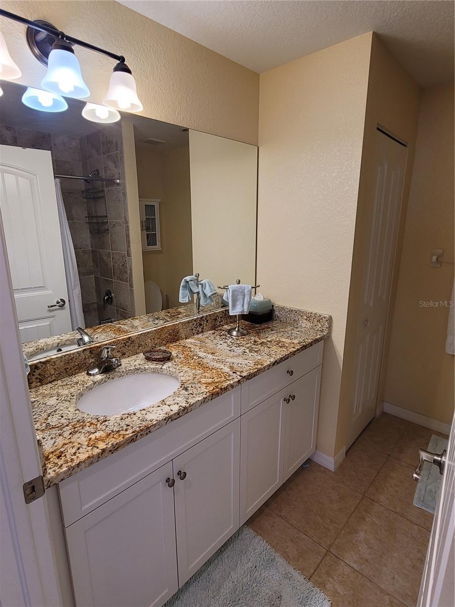 Image 28 of 39 For 9458 Modesto Circle