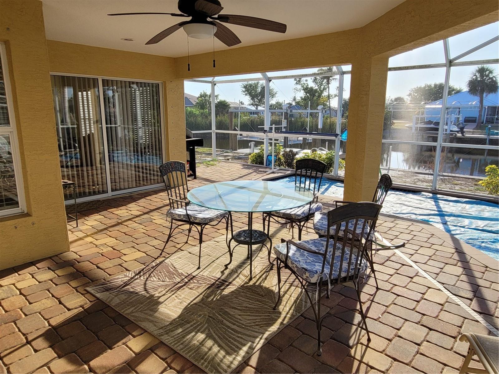 Image 36 of 39 For 9458 Modesto Circle