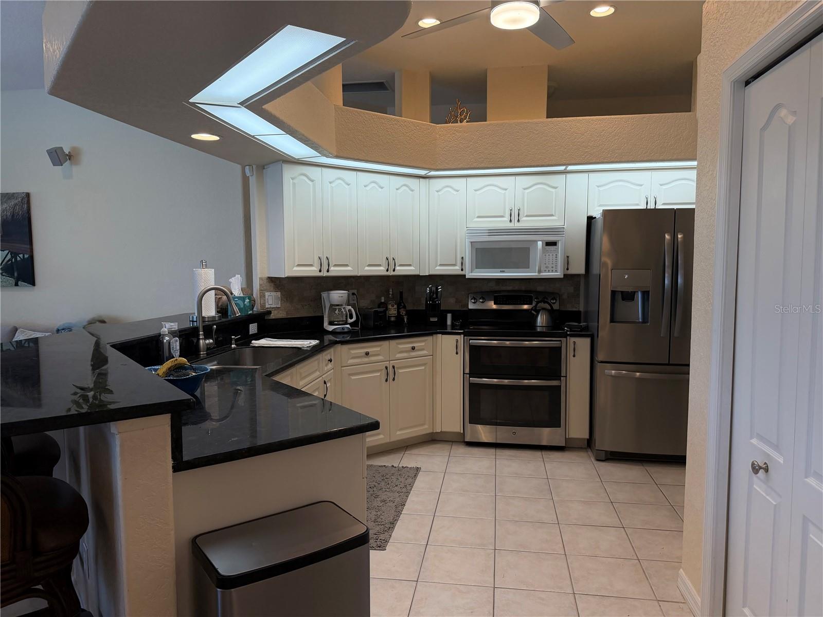 Image 11 of 40 For 138 Broadmoor Lane