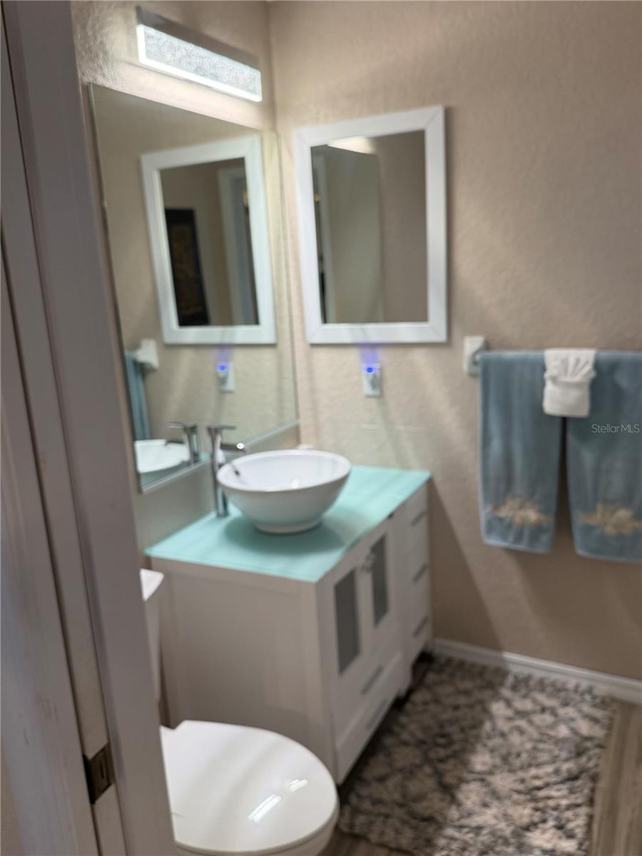 Image 34 of 40 For 138 Broadmoor Lane