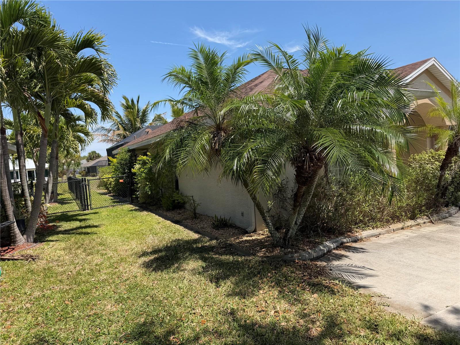 Image 39 of 40 For 138 Broadmoor Lane