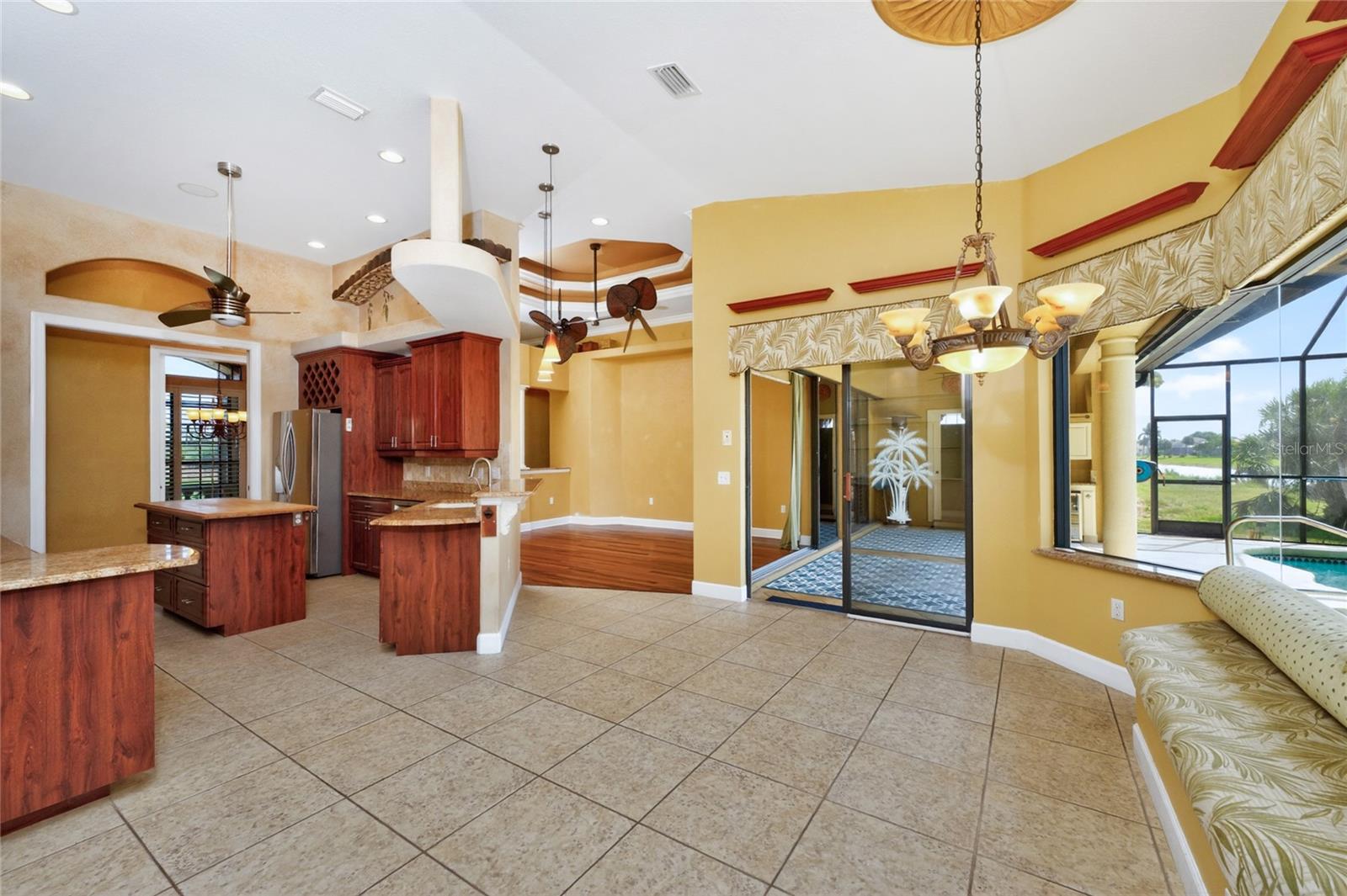 Image 13 of 78 For 1141 Rotonda Circle