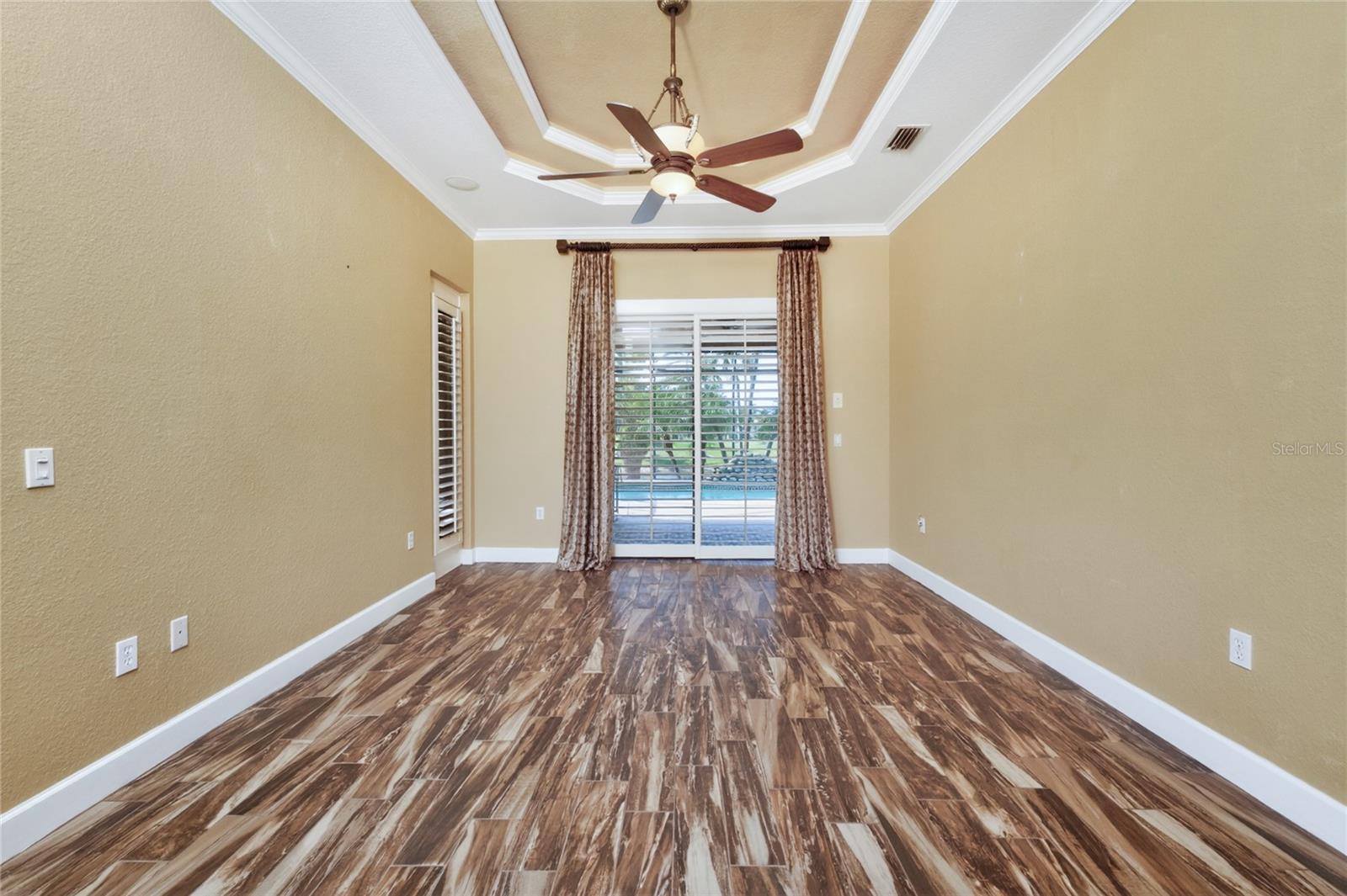 Image 22 of 78 For 1141 Rotonda Circle