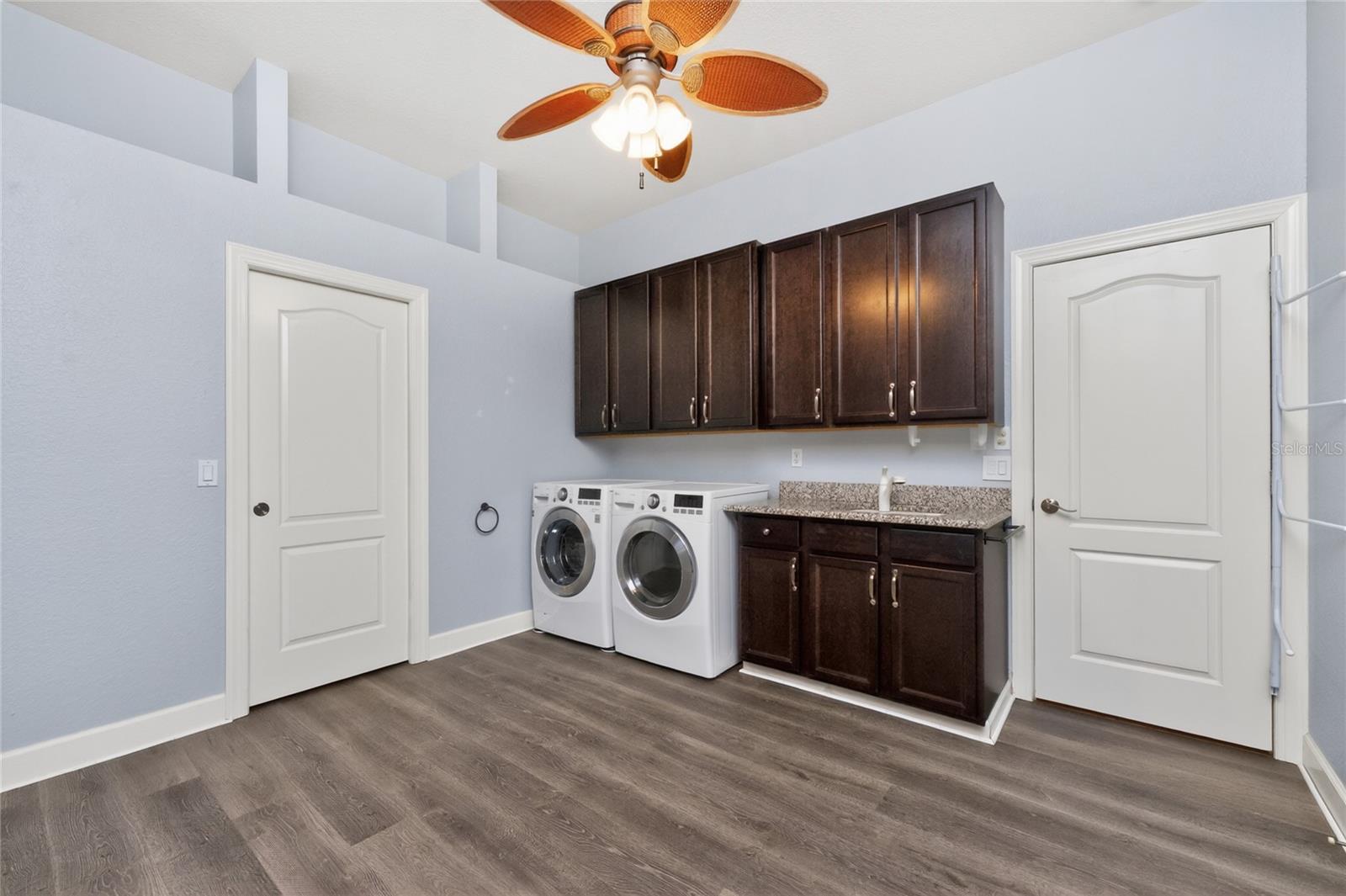 Image 40 of 78 For 1141 Rotonda Circle