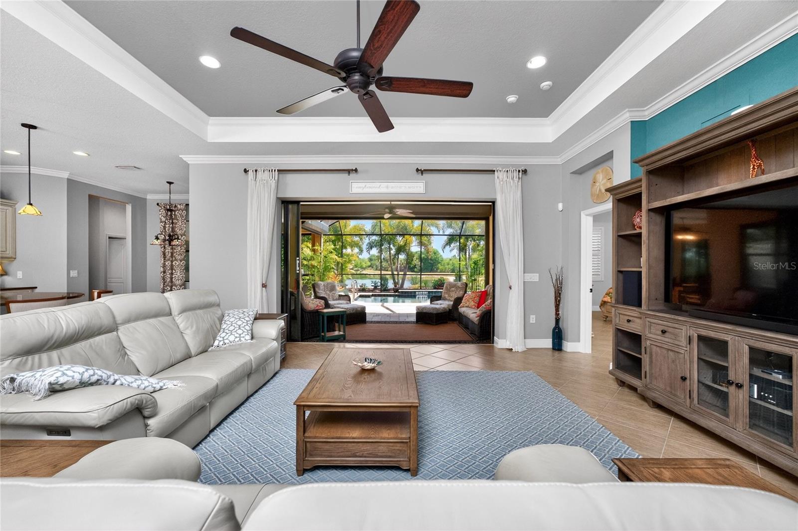 Image 10 of 98 For 27400 Hole In One Place