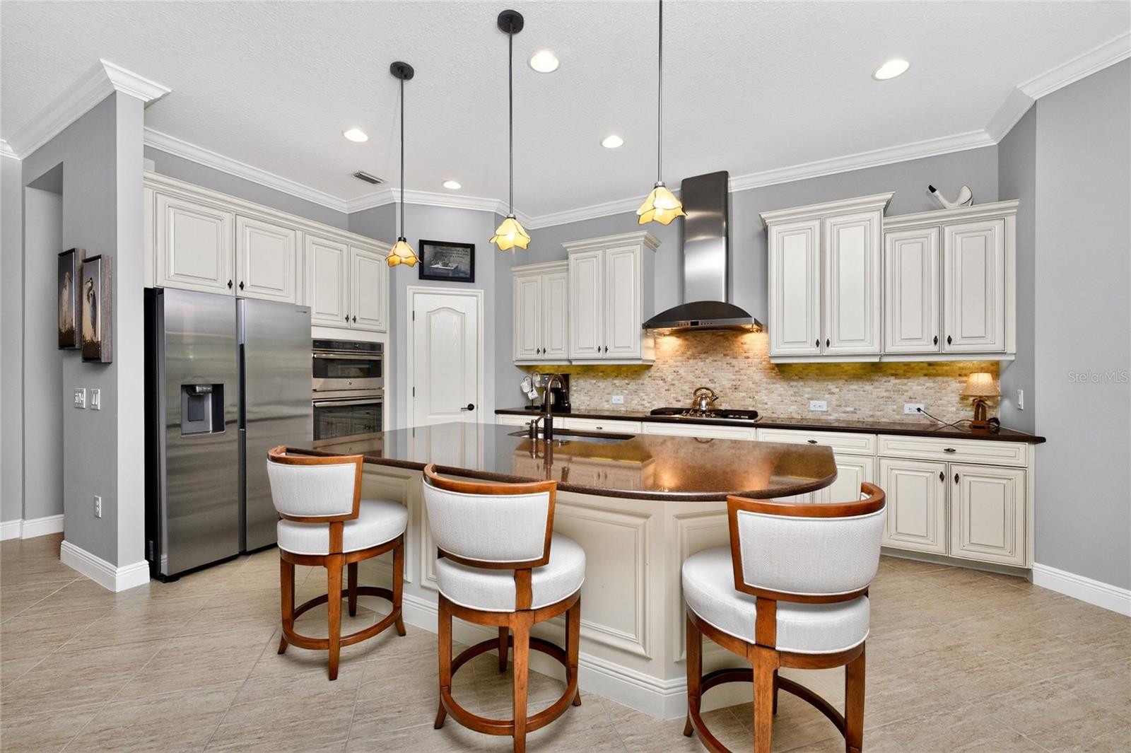 Image 16 of 98 For 27400 Hole In One Place