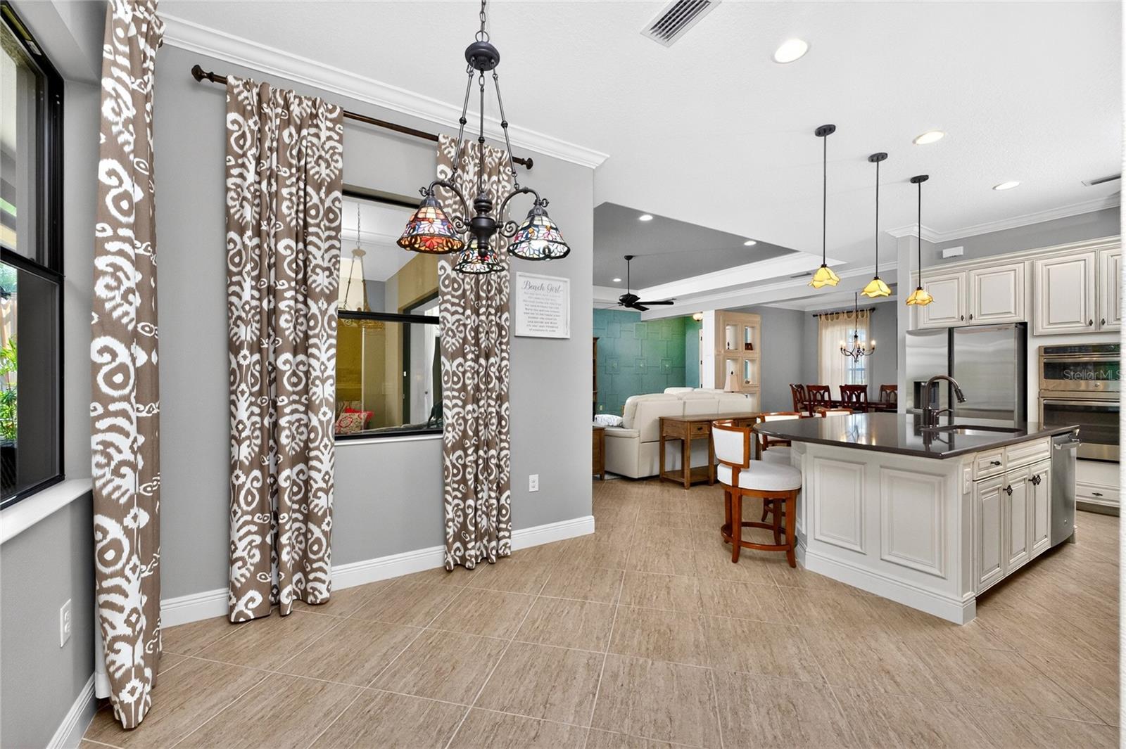 Image 23 of 98 For 27400 Hole In One Place