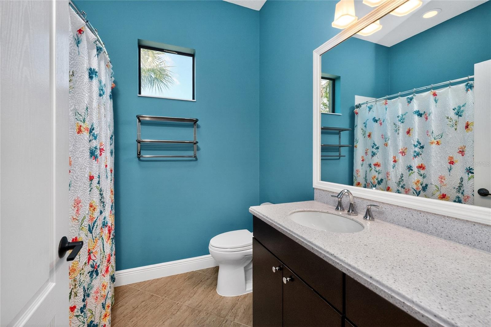 Image 34 of 98 For 27400 Hole In One Place