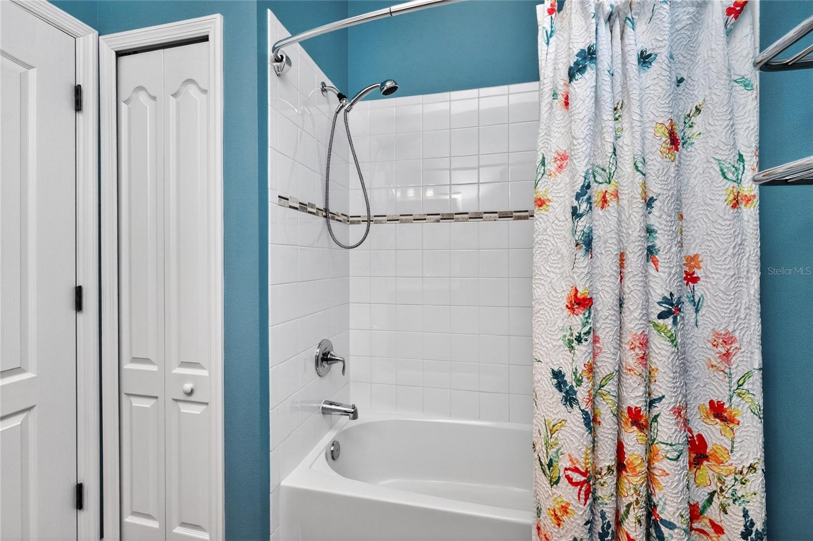 Image 35 of 98 For 27400 Hole In One Place