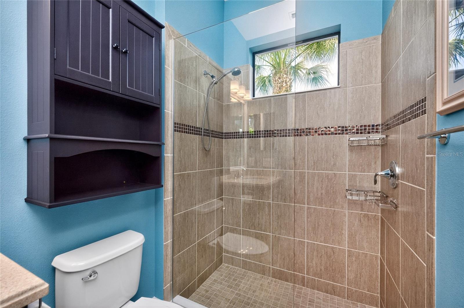 Image 40 of 98 For 27400 Hole In One Place