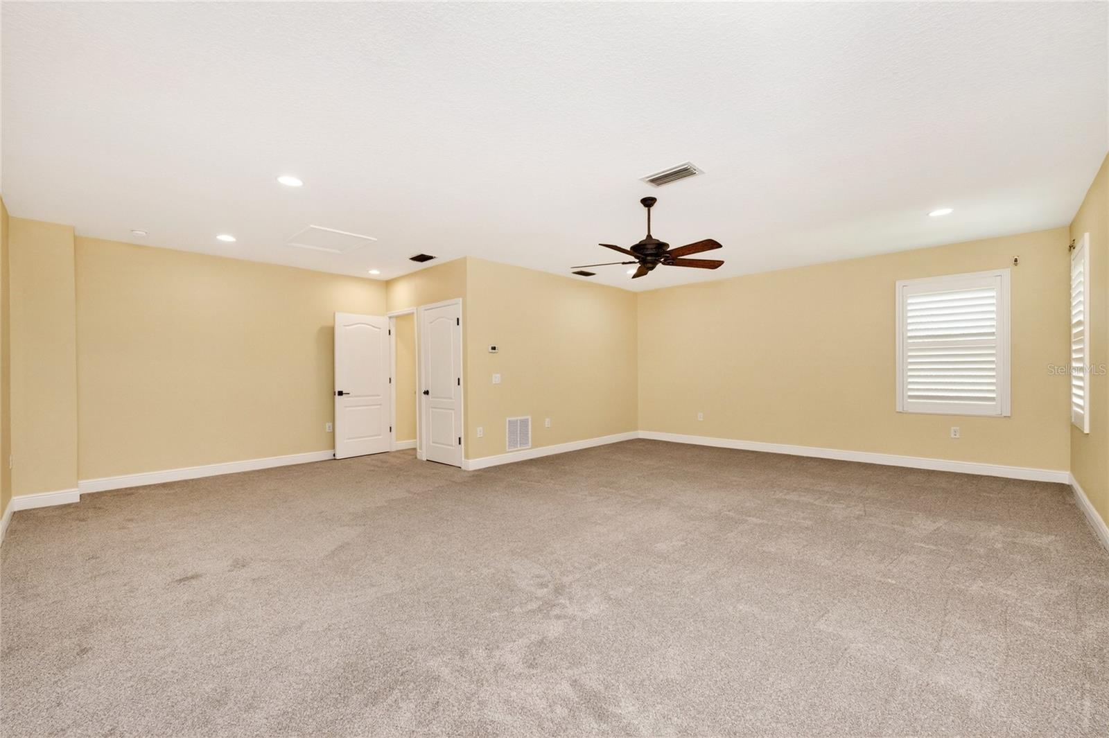 Image 45 of 98 For 27400 Hole In One Place