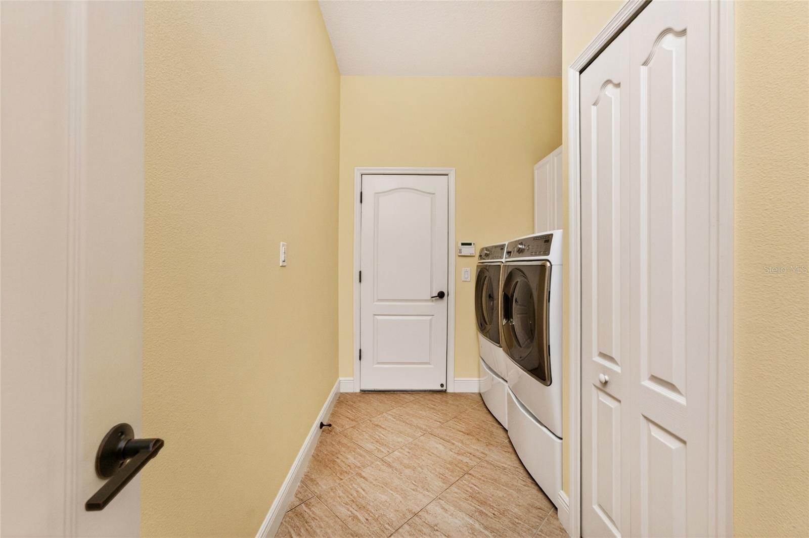 Image 51 of 98 For 27400 Hole In One Place