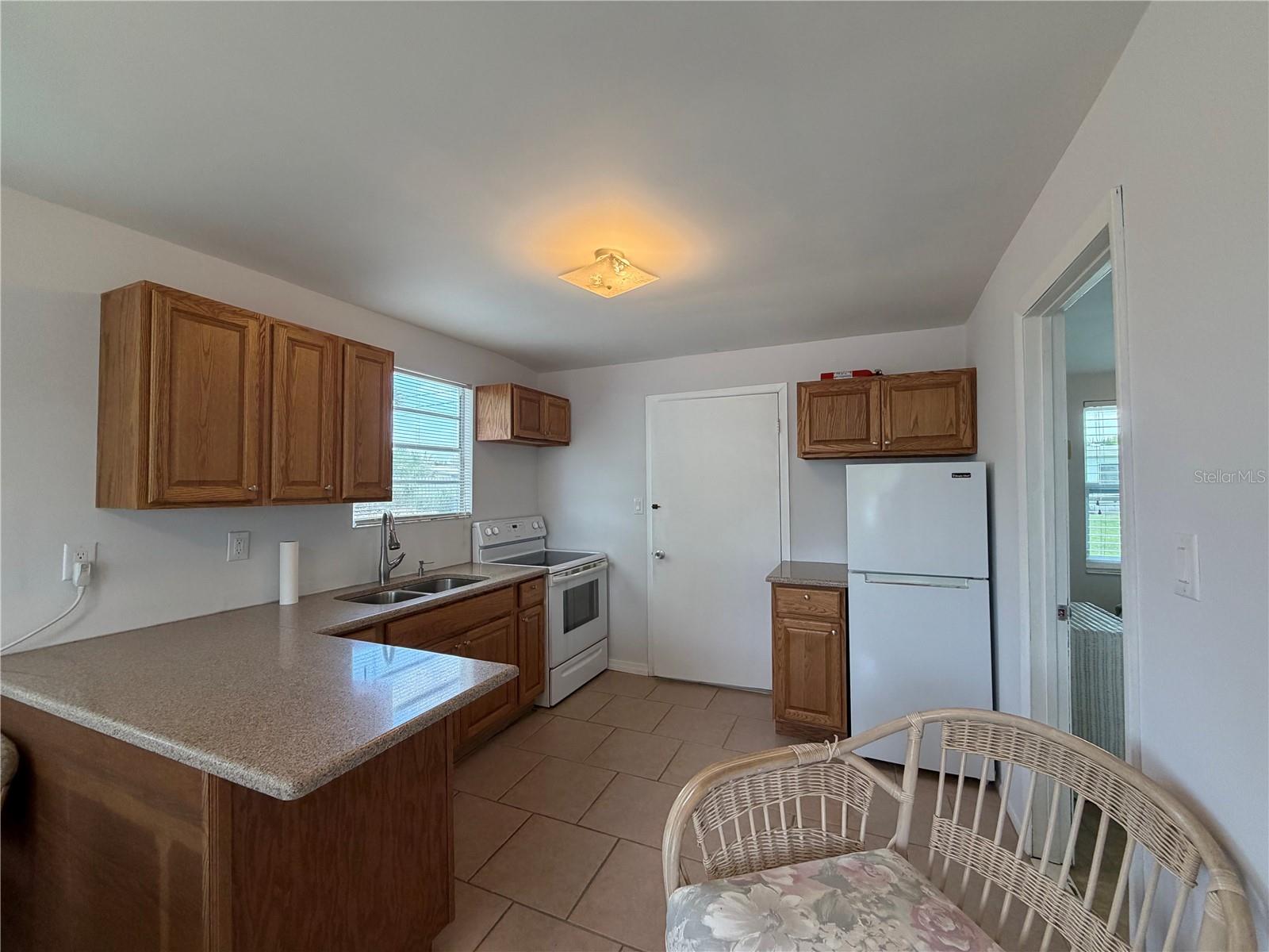 Image 5 of 10 For 8513 Herbison Avenue