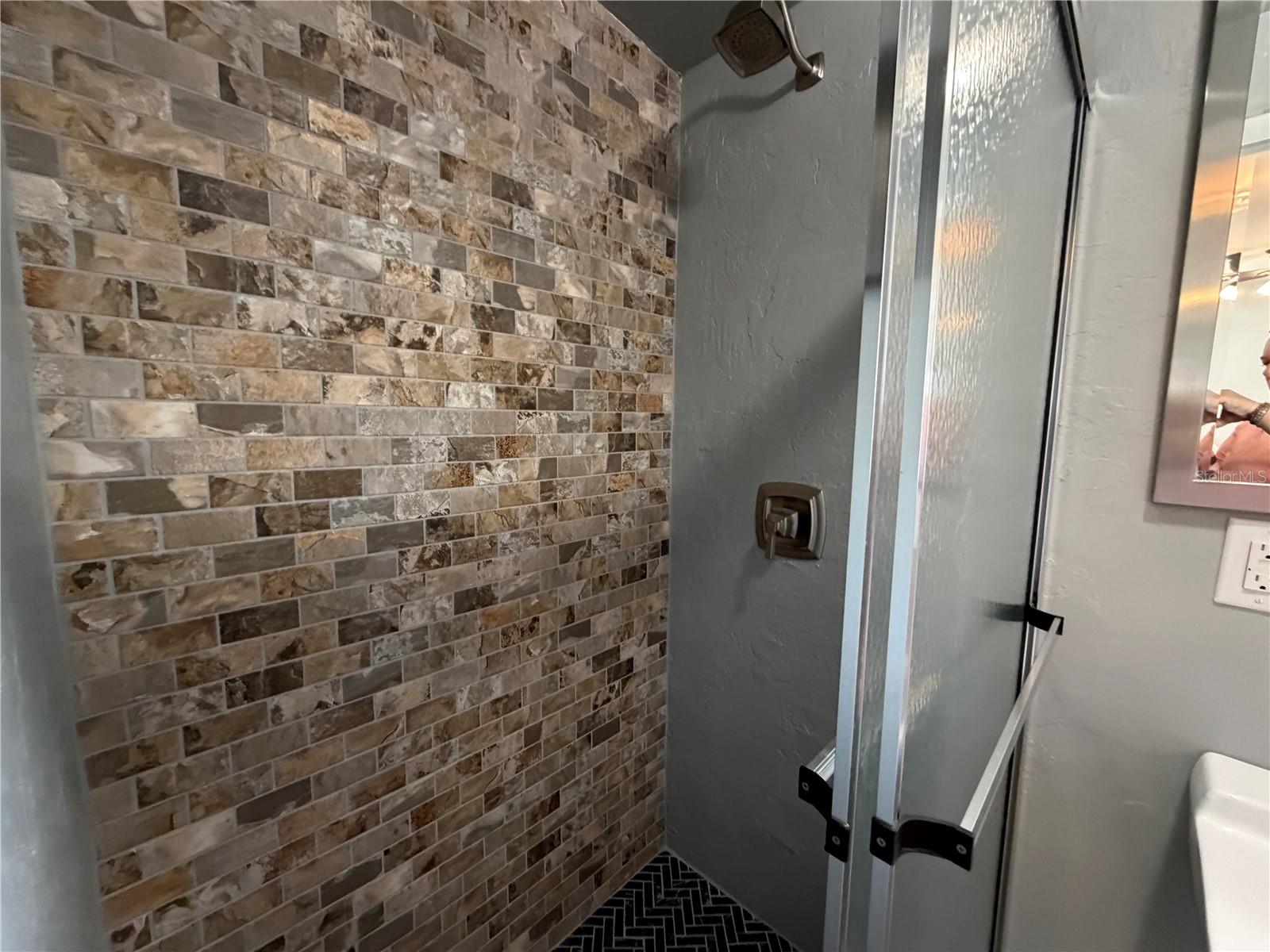 Image 8 of 10 For 8513 Herbison Avenue