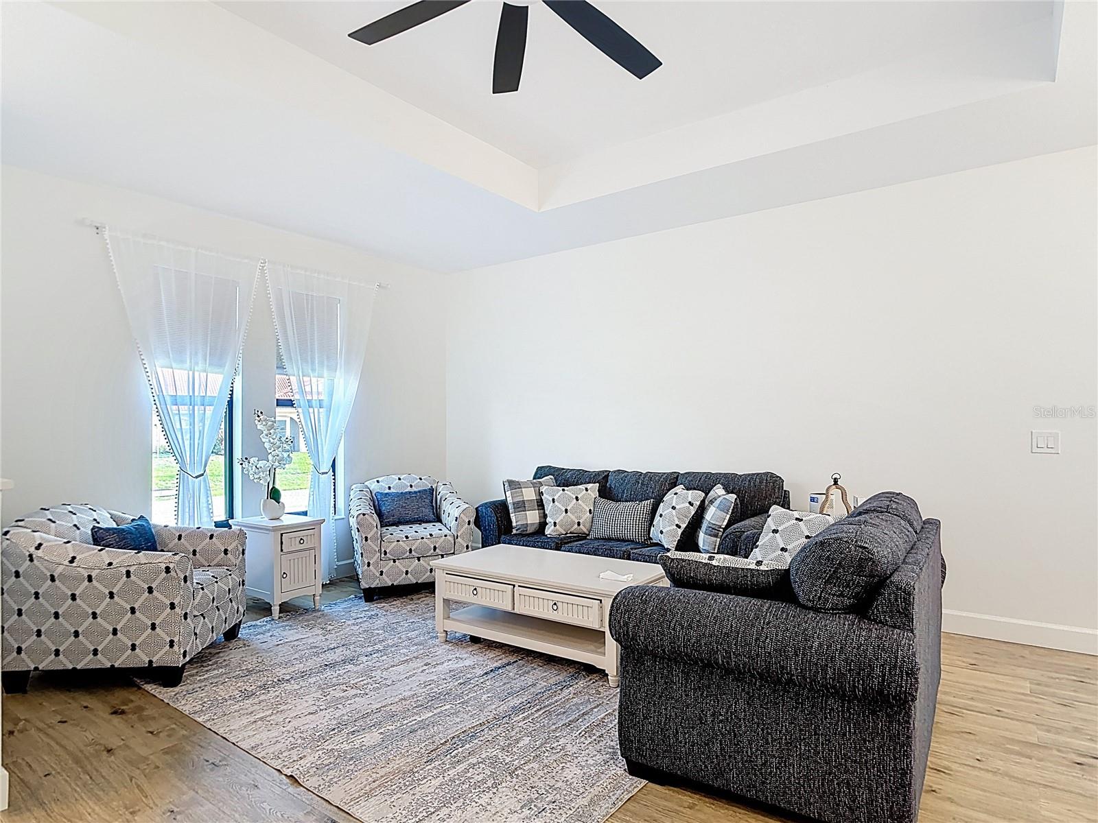 Image 5 of 28 For 12033 Sarto Lane