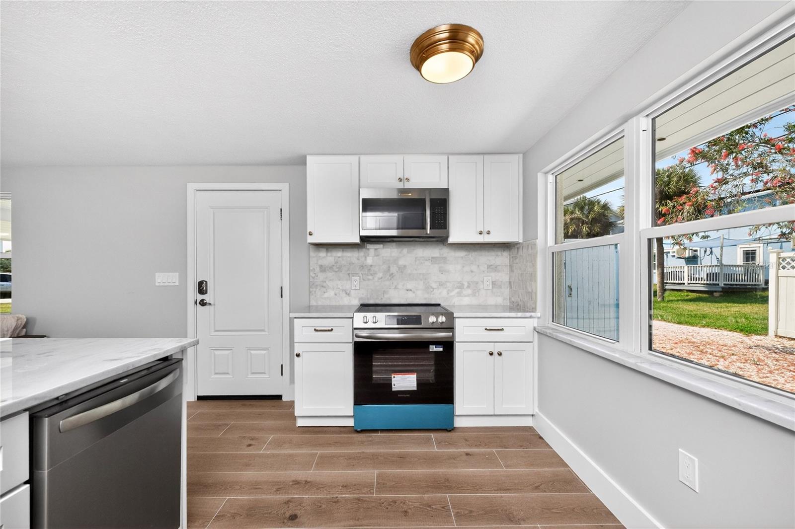 Image 13 of 42 For 1175 Little Court