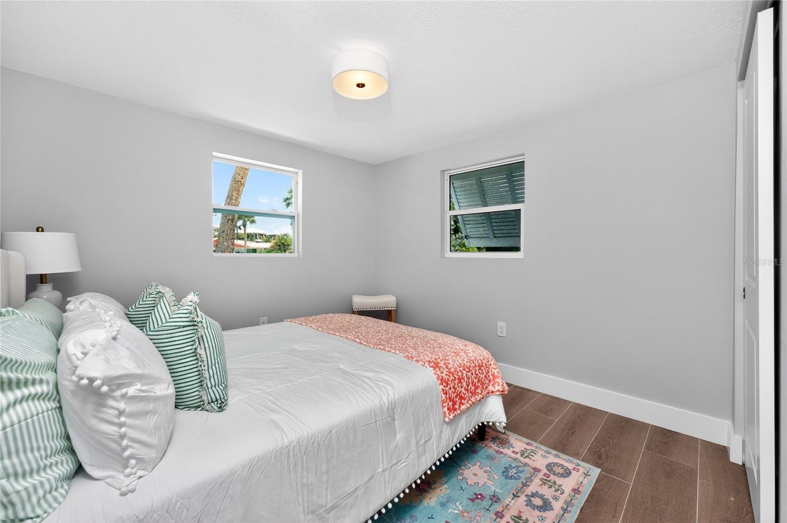 Image 15 of 42 For 1175 Little Court