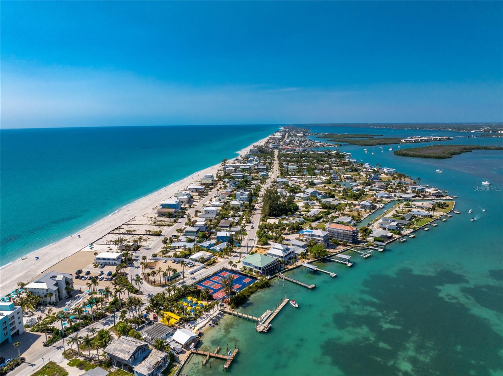 Image 37 of 42 For 1175 Little Court