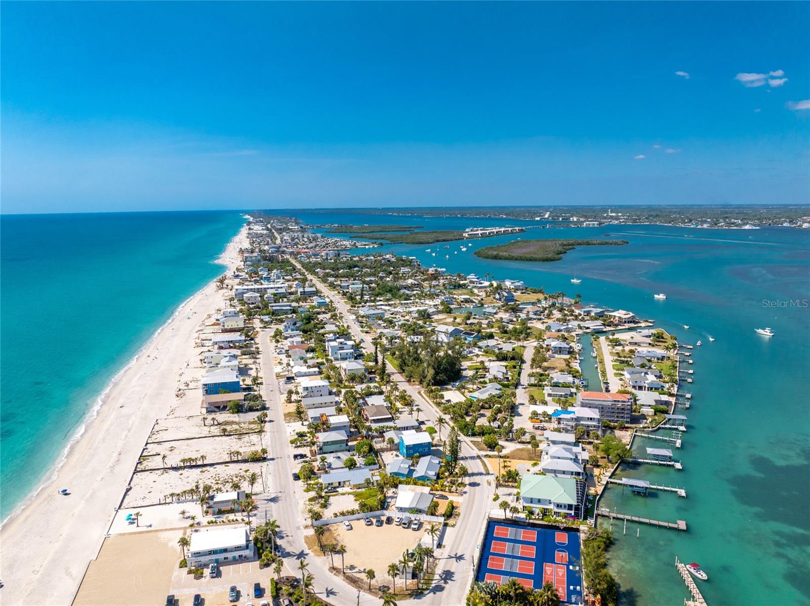 Image 38 of 42 For 1175 Little Court