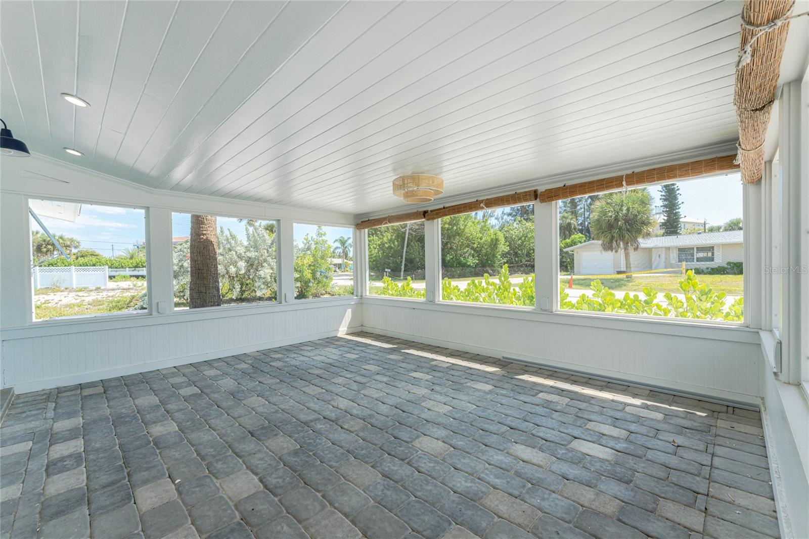 Image 6 of 42 For 1175 Little Court