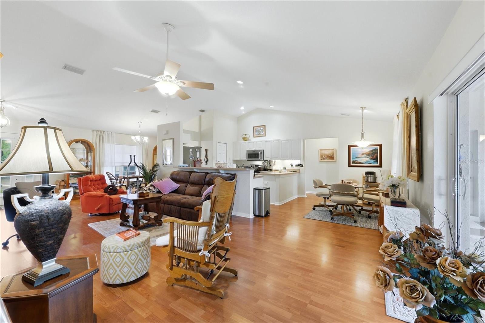 Image 12 of 42 For 11200 Carnegie Avenue