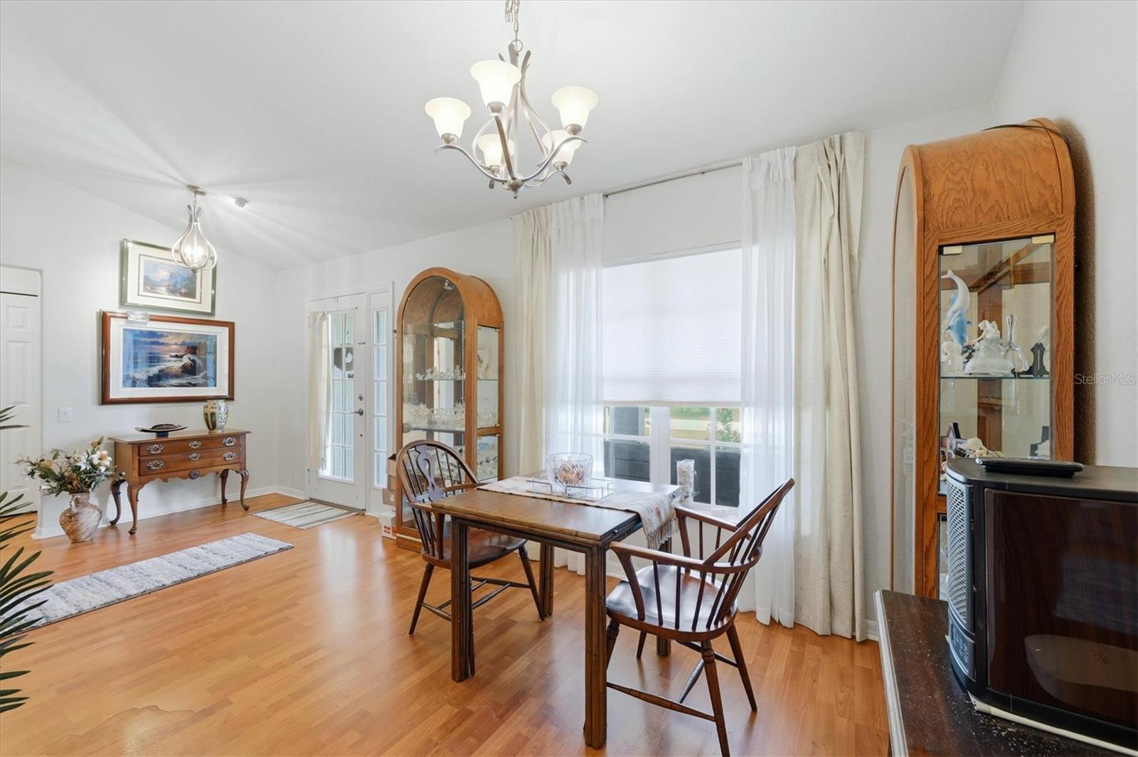 Image 19 of 42 For 11200 Carnegie Avenue