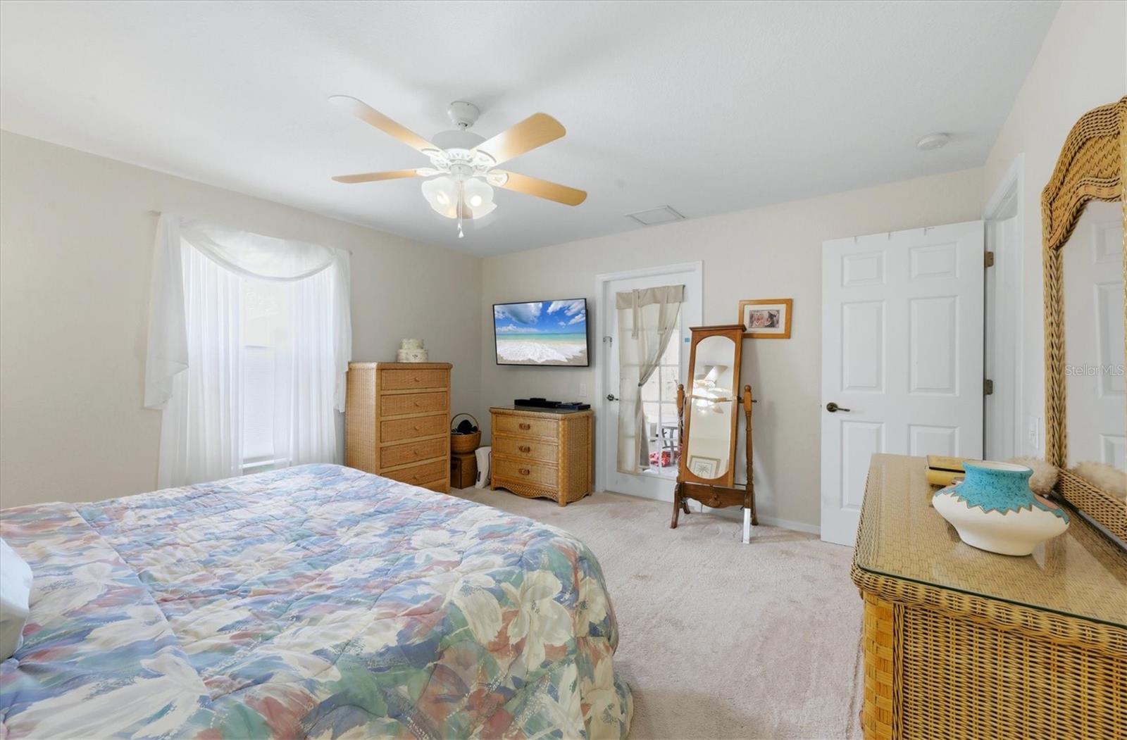 Image 21 of 42 For 11200 Carnegie Avenue