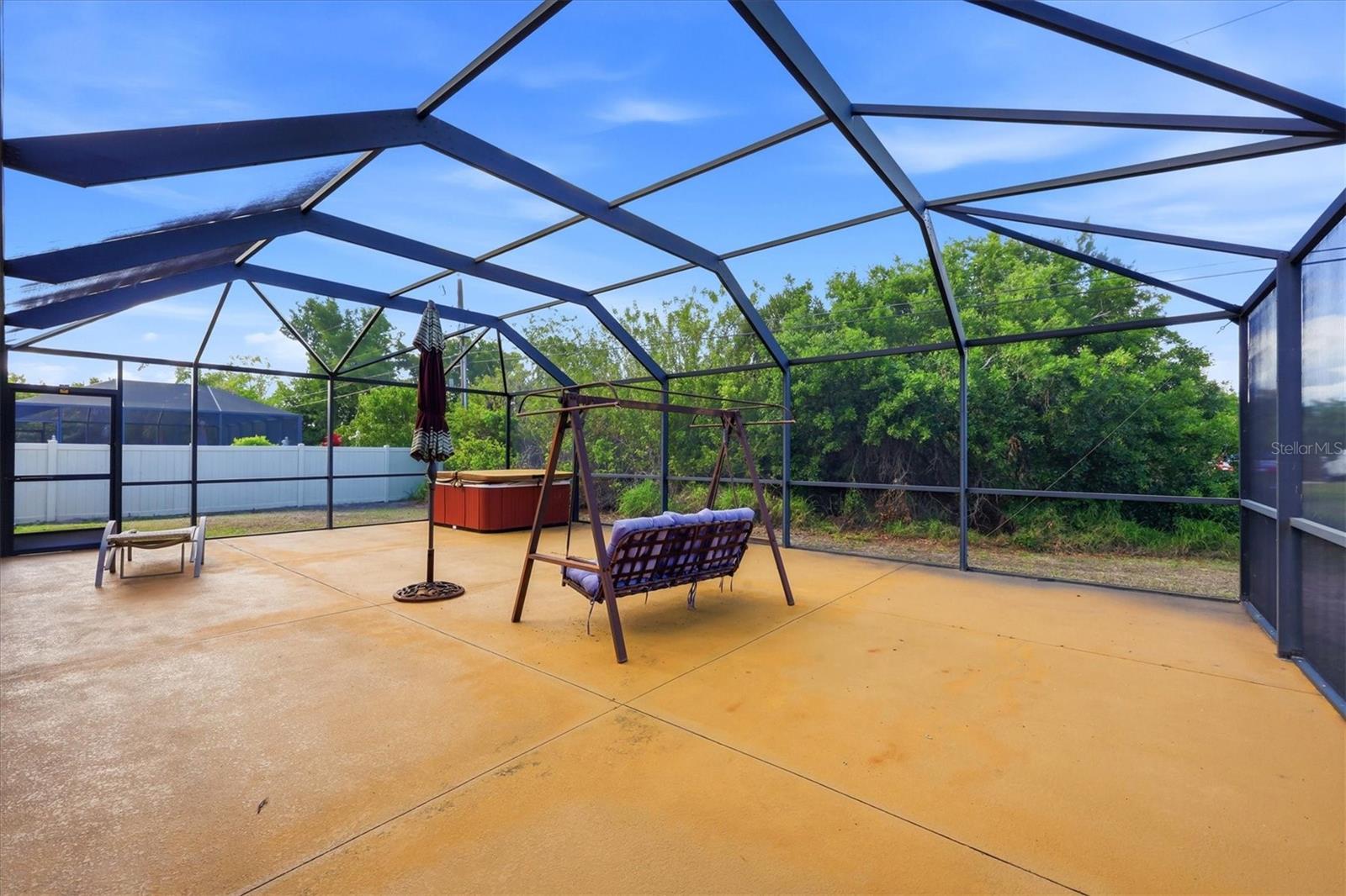 Image 32 of 42 For 11200 Carnegie Avenue