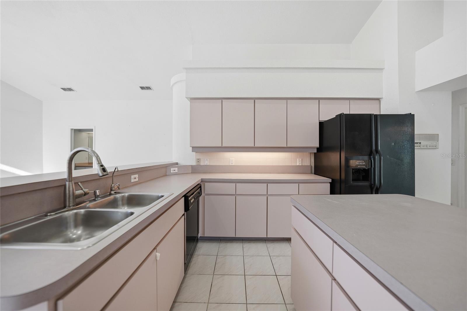 Image 14 of 79 For 64 Sportsman Court