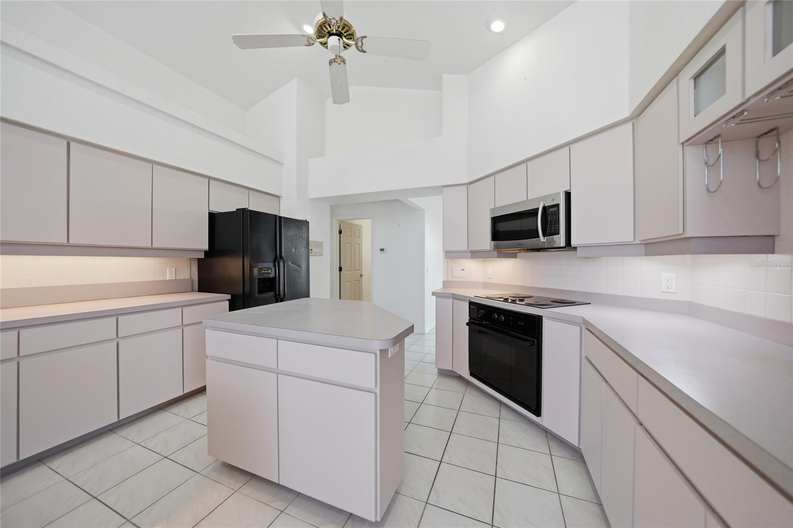 Image 17 of 79 For 64 Sportsman Court