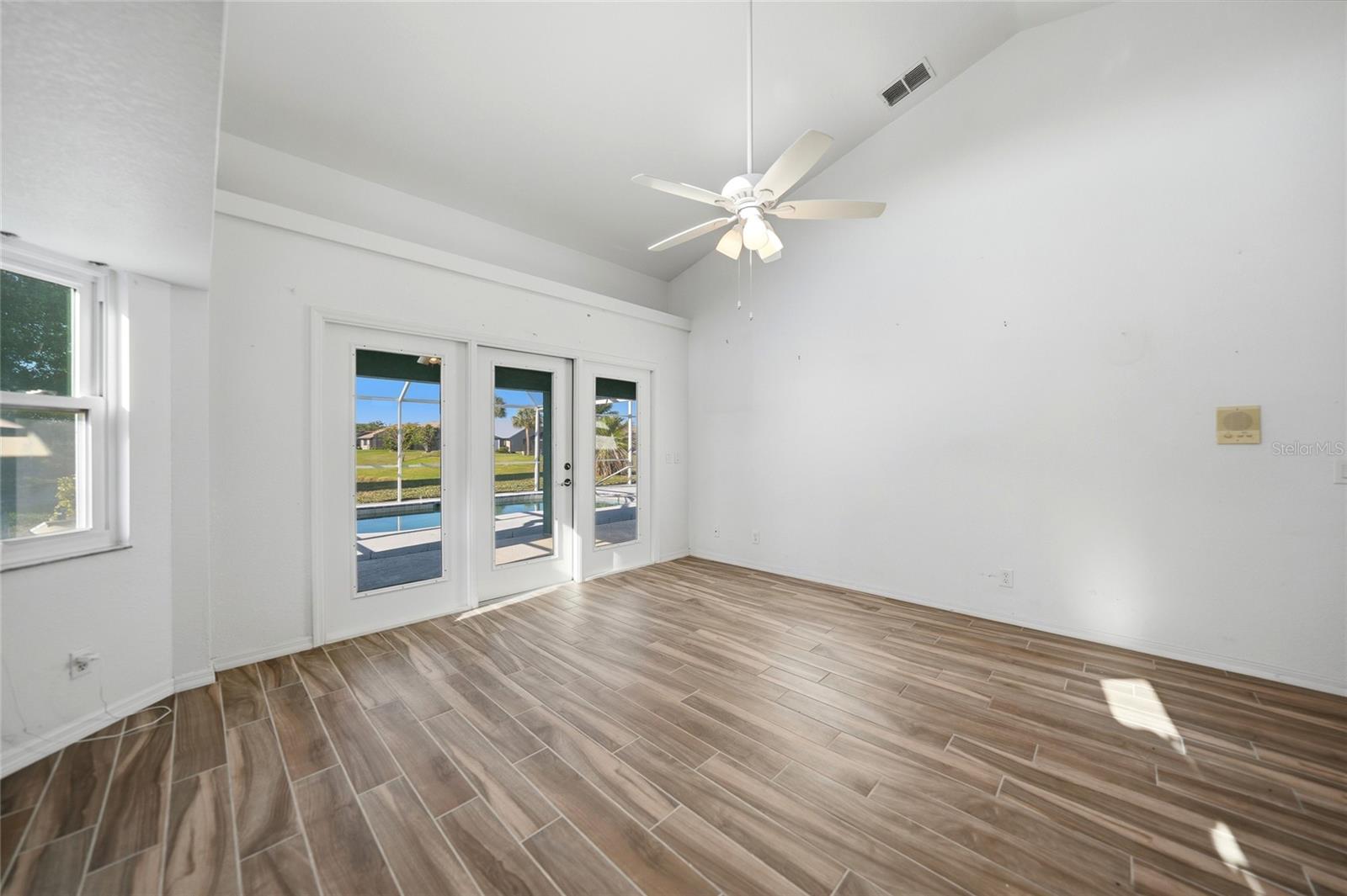 Image 23 of 79 For 64 Sportsman Court