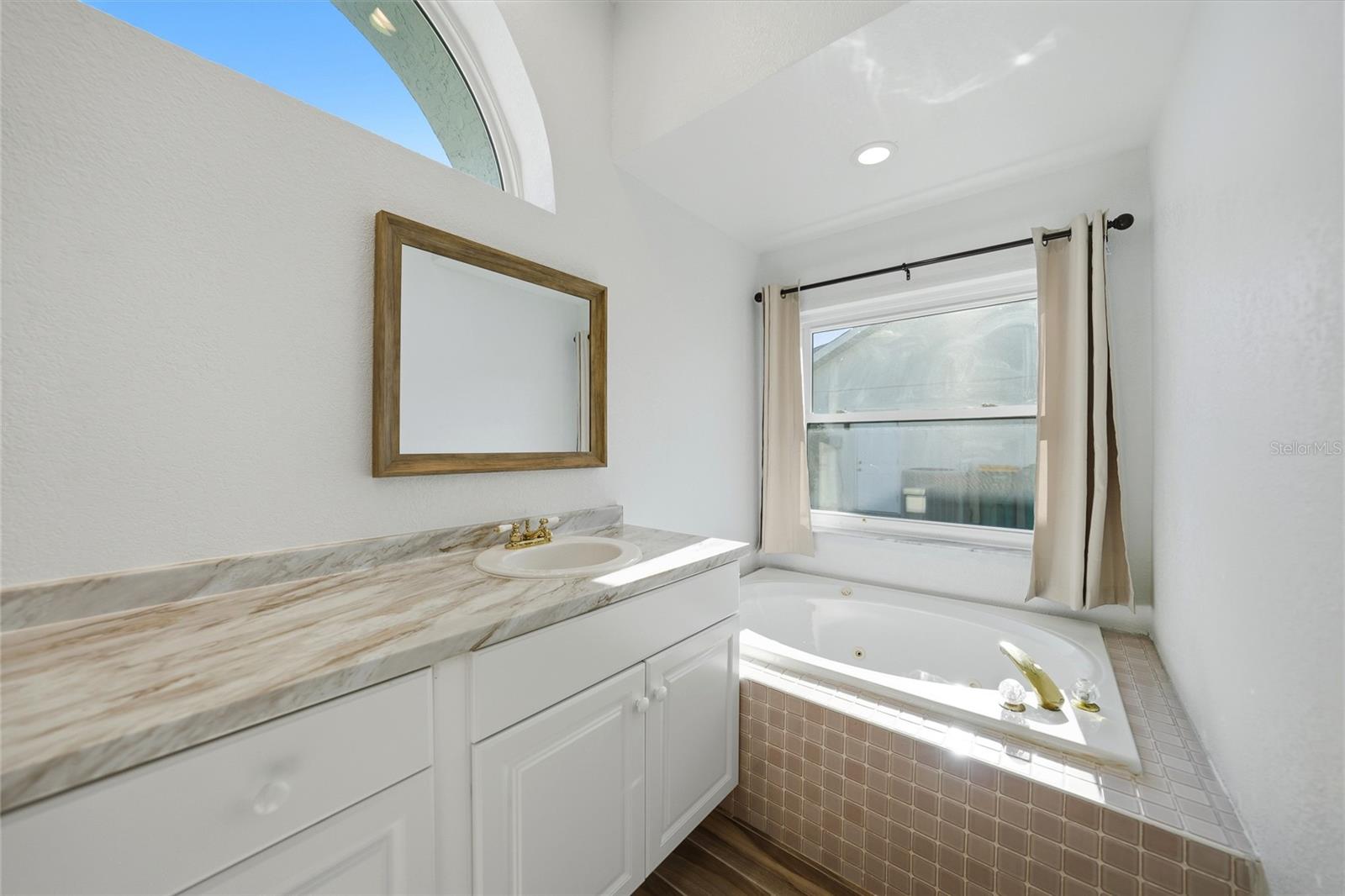 Image 27 of 79 For 64 Sportsman Court