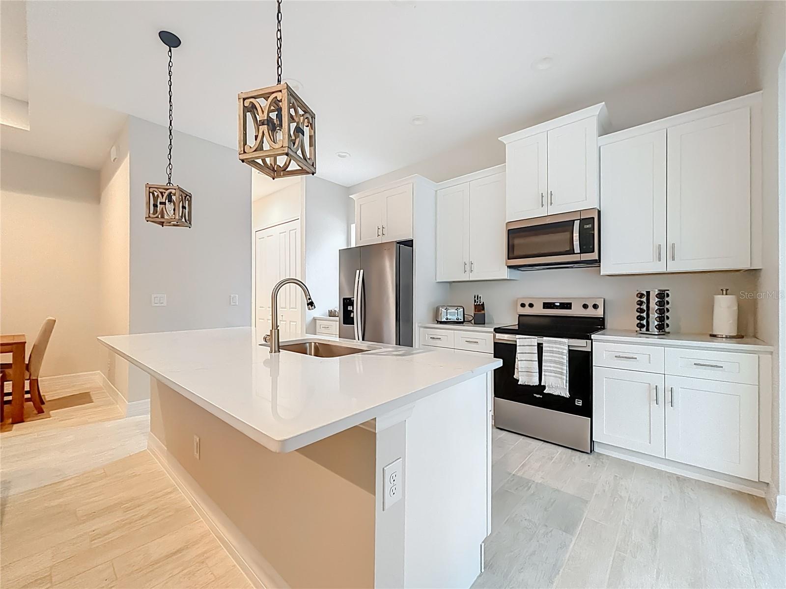 Image 3 of 25 For 107 Swan Drive