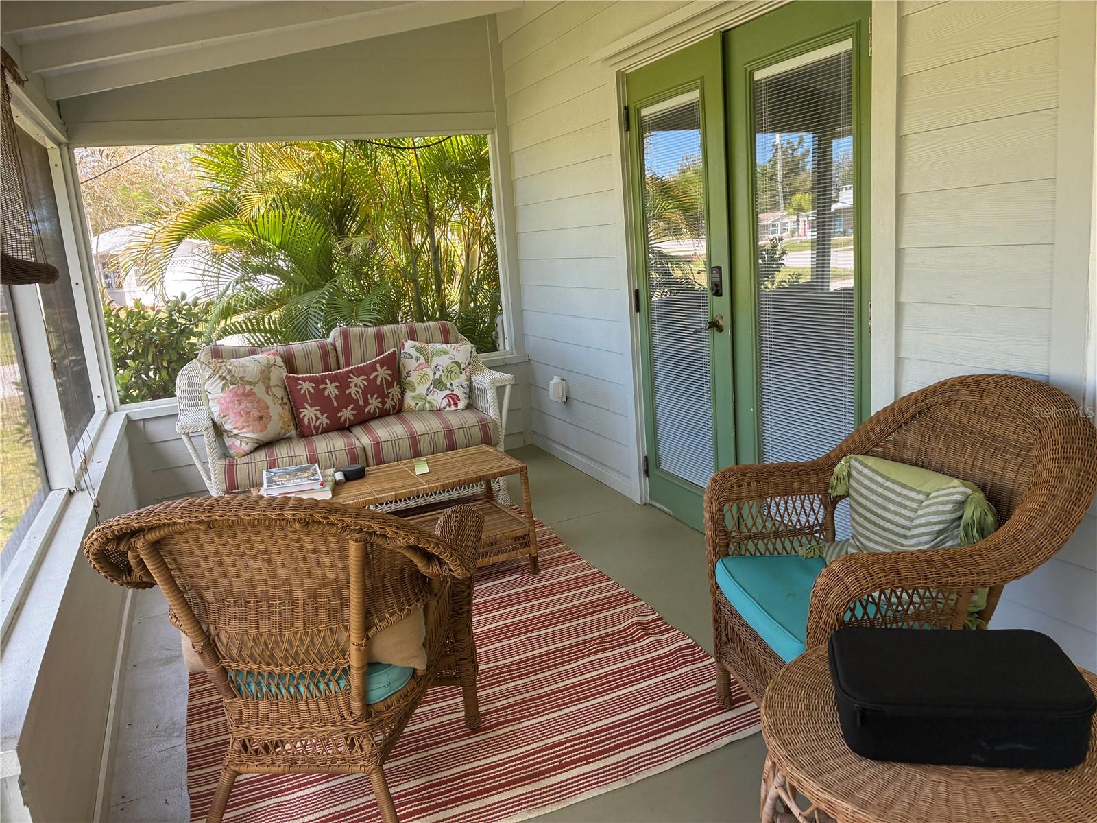 Image 10 of 18 For 385 Cowles Street