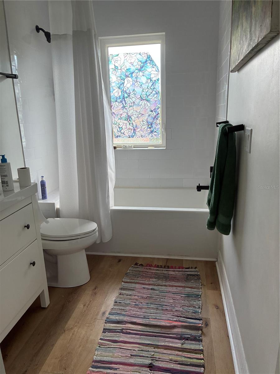 Image 13 of 18 For 385 Cowles Street