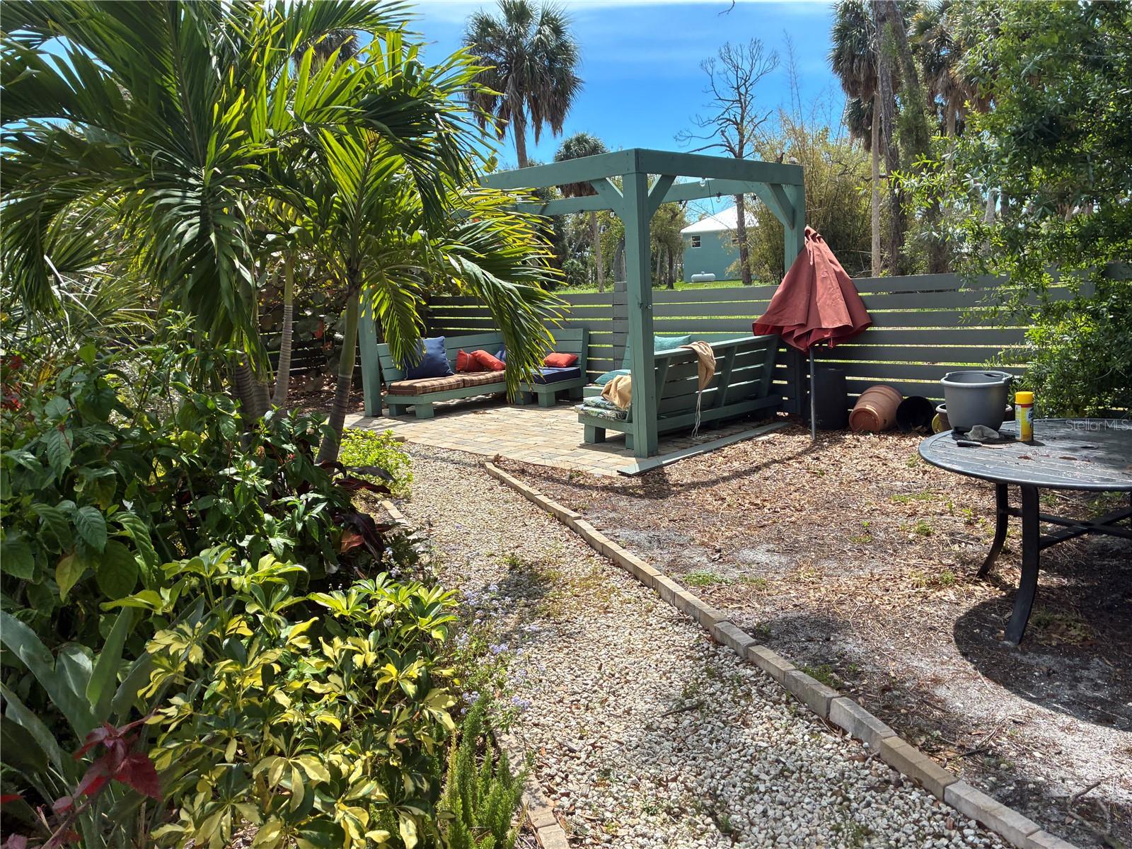 Image 15 of 18 For 385 Cowles Street