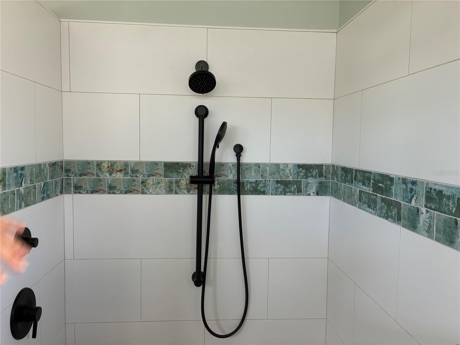 Image 8 of 18 For 385 Cowles Street