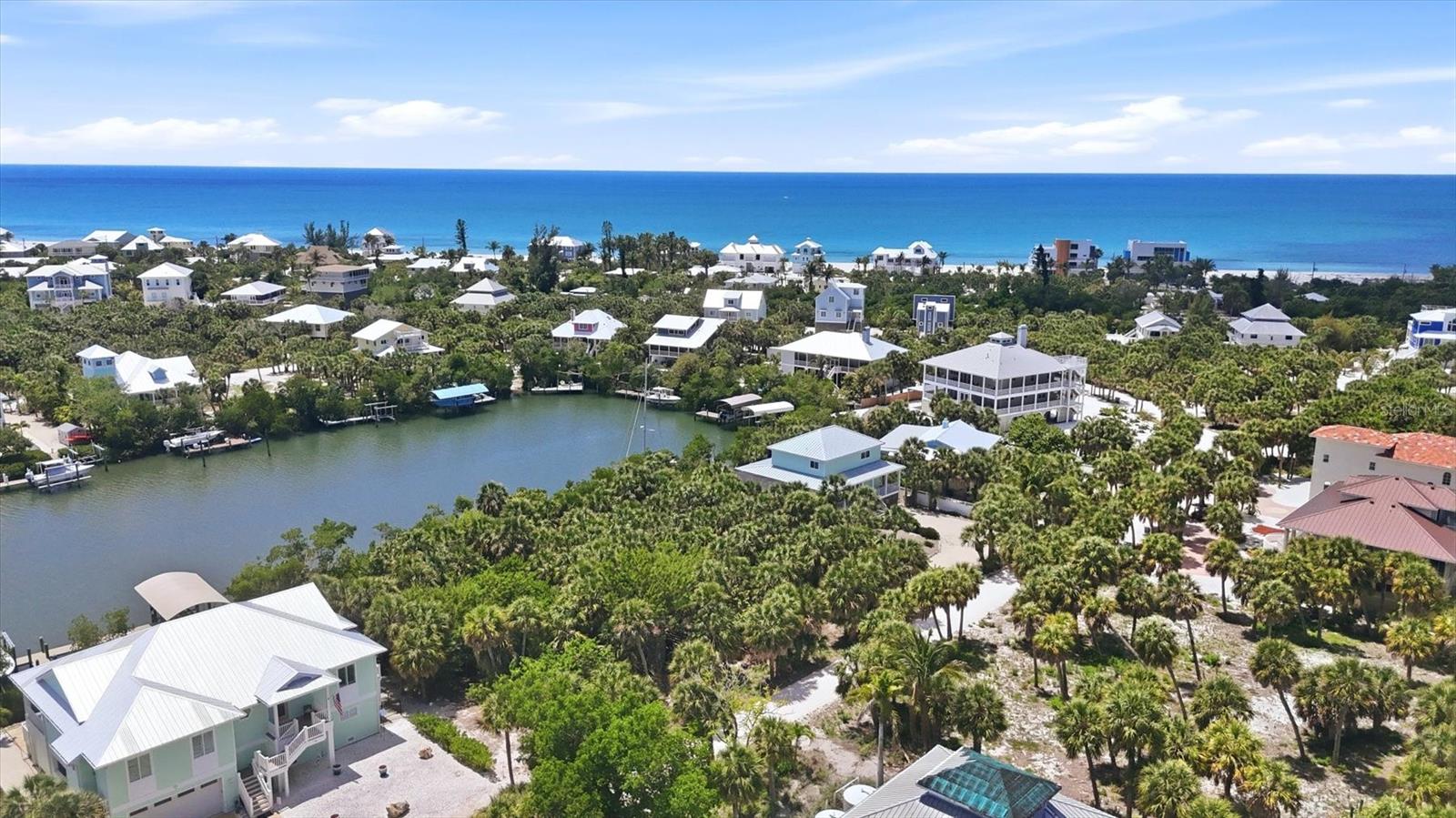 Image 12 of 29 For 70 Palm Drive