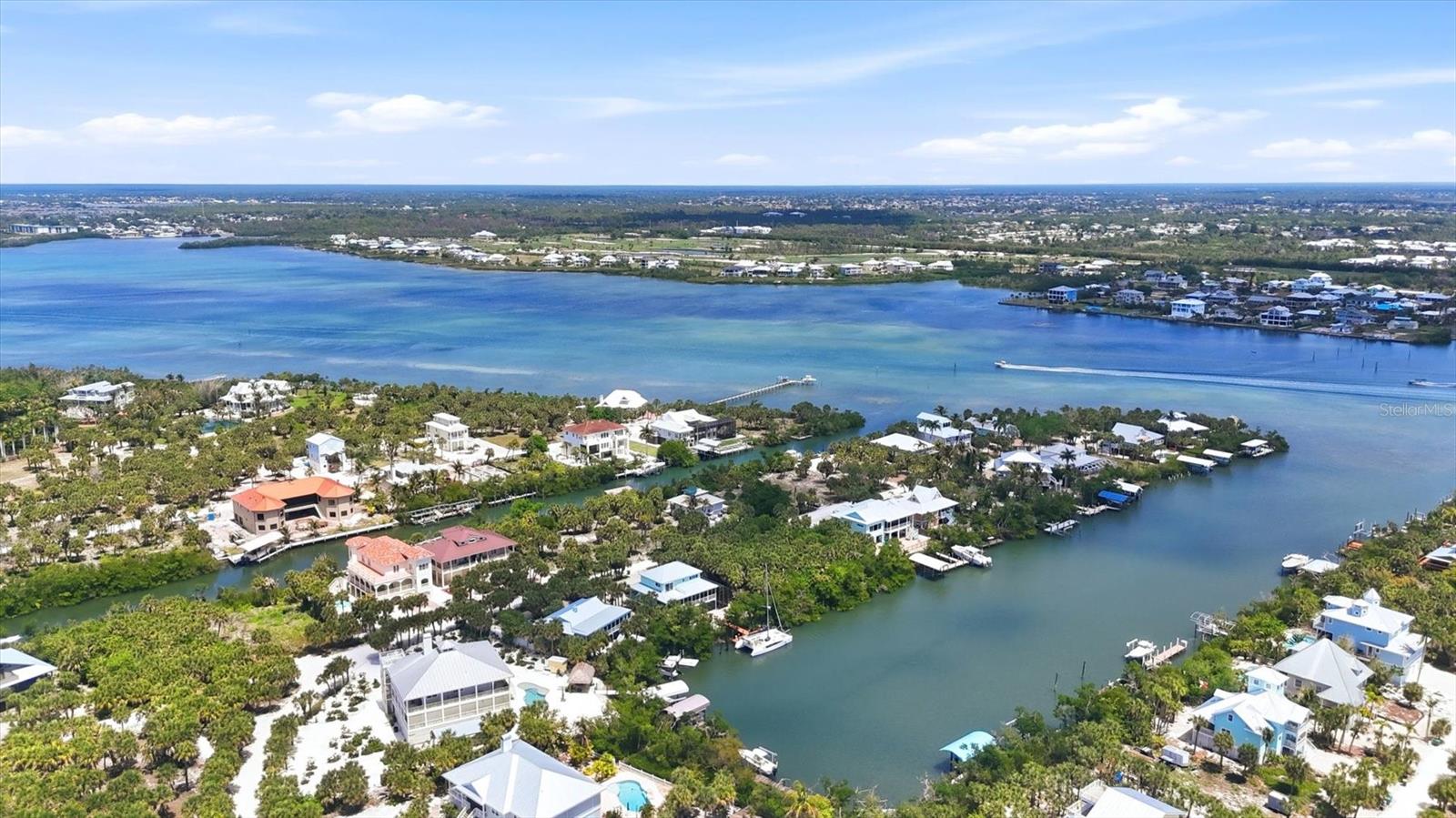 Image 27 of 29 For 70 Palm Drive