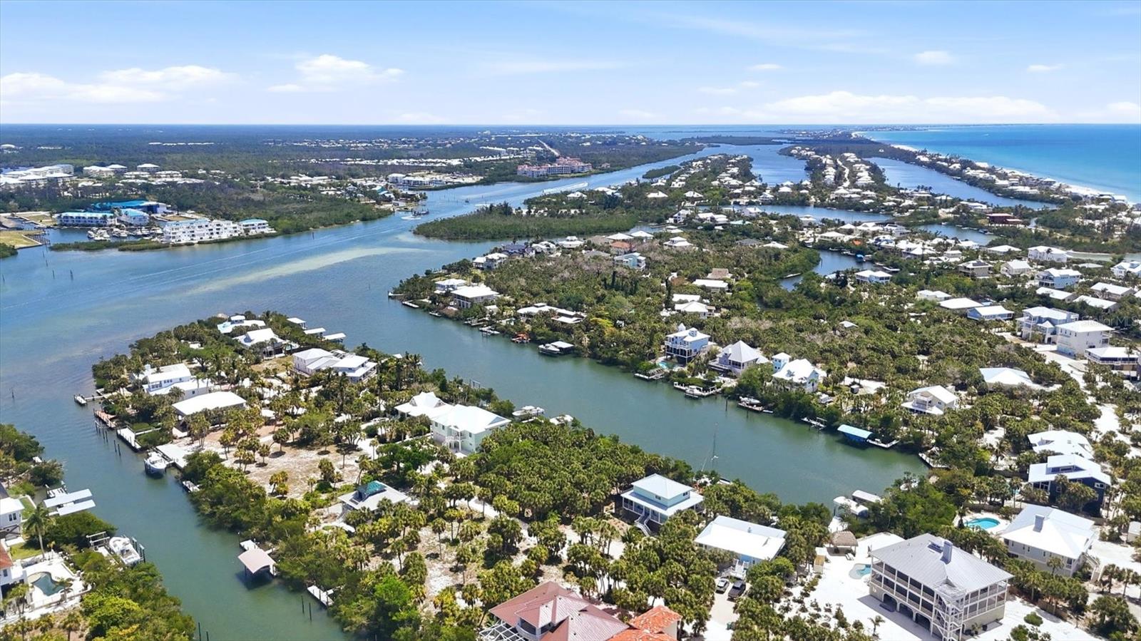 Image 9 of 29 For 70 Palm Drive