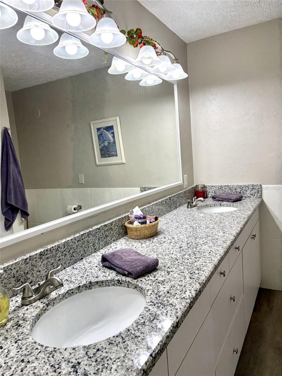 Image 15 of 21 For 240 Dalton Boulevard