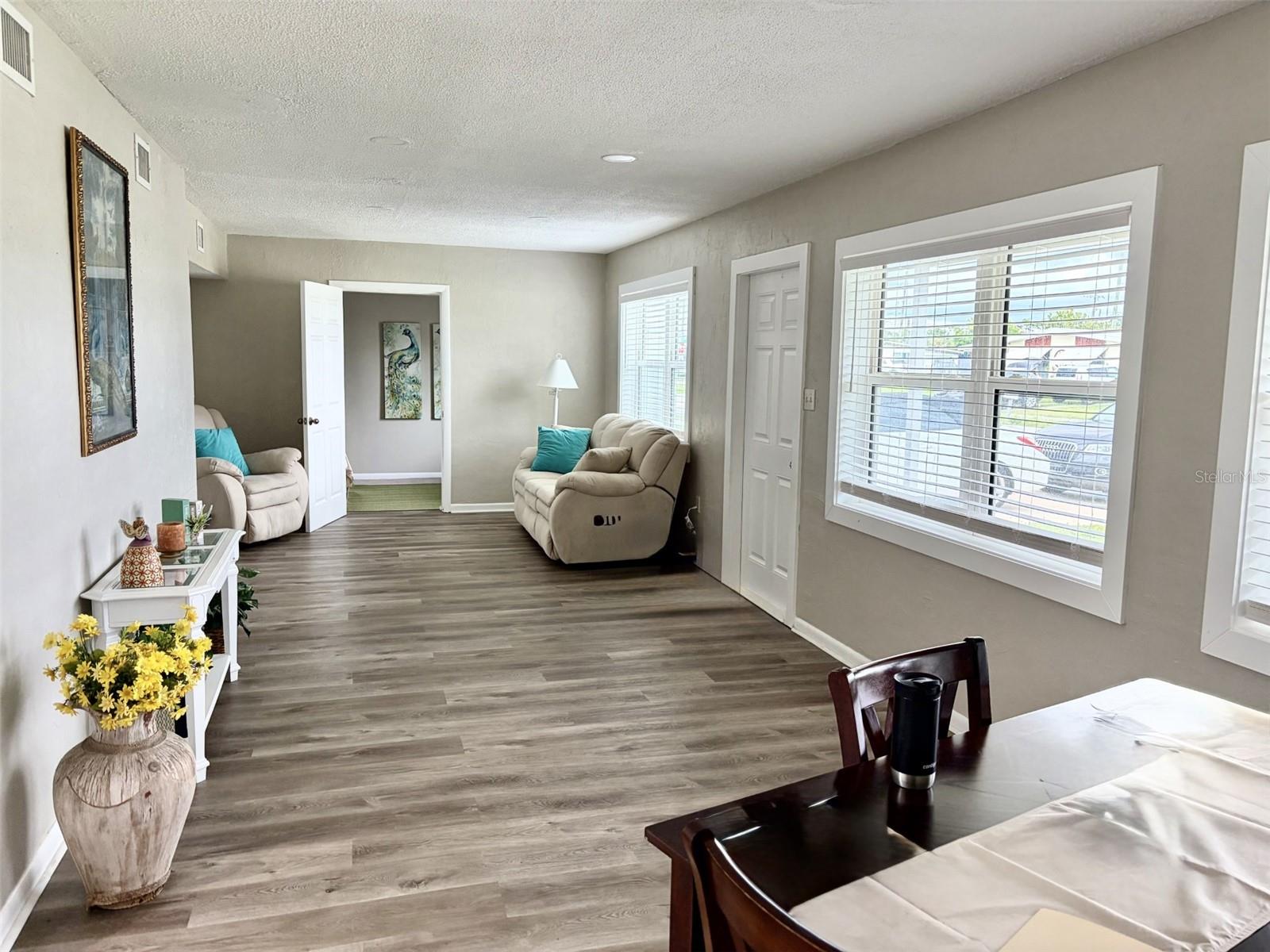 Image 2 of 21 For 240 Dalton Boulevard