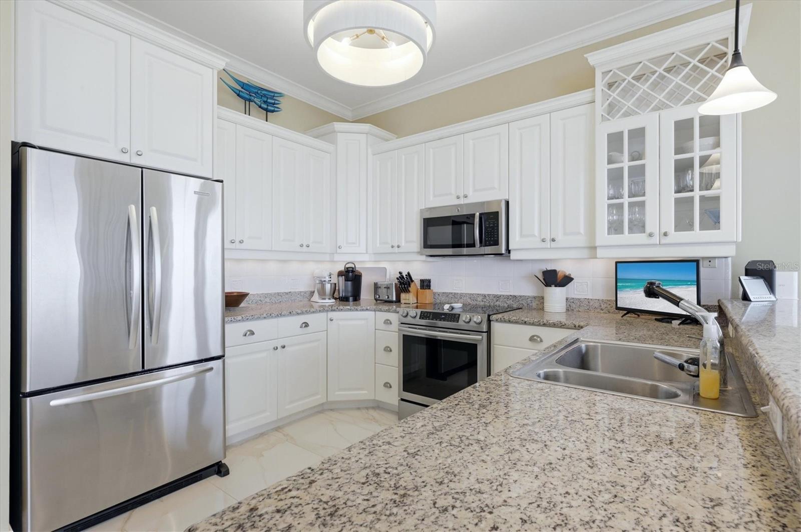 Image 20 of 76 For 6950 Palm Island Drive